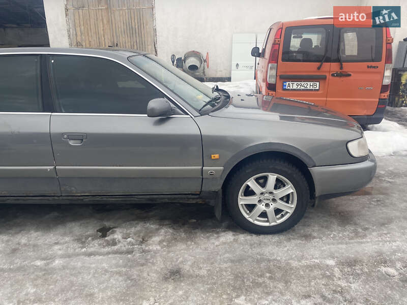 Седан Audi A6 1994 в Богородчанах