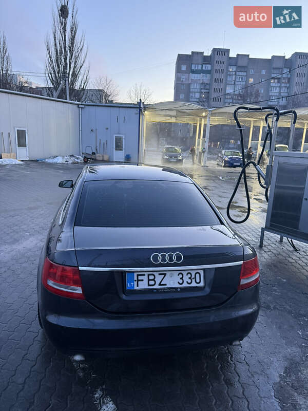Седан Audi A6 2004 в Луцке