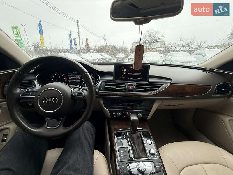 Седан Audi A6 2015 в Стрию