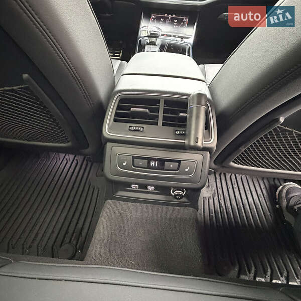 Седан Audi A6 2019 в Днепре