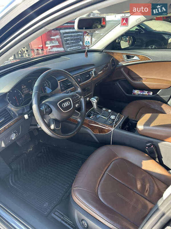 Седан Audi A6 2012 в Полтаве