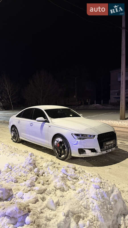 Седан Audi A6 2015 в Кременчуге