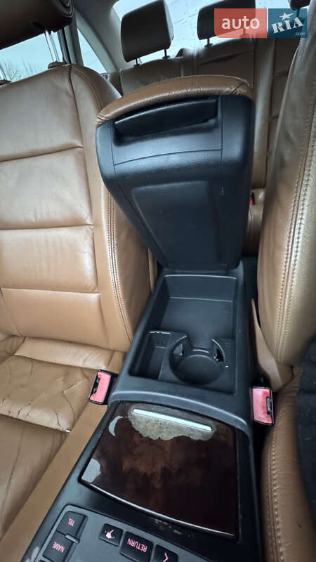 Седан Audi A6 2004 в Гощі