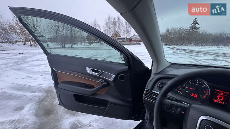 Седан Audi A6 2004 в Гощі