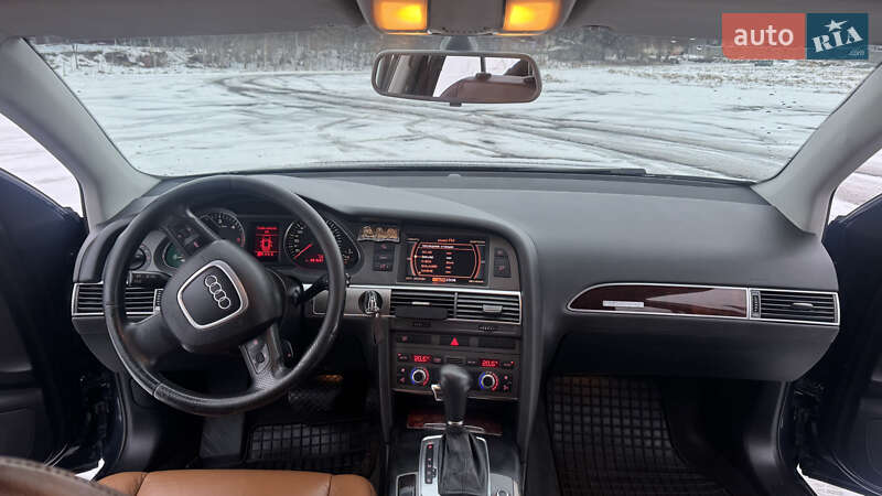 Седан Audi A6 2004 в Гощі