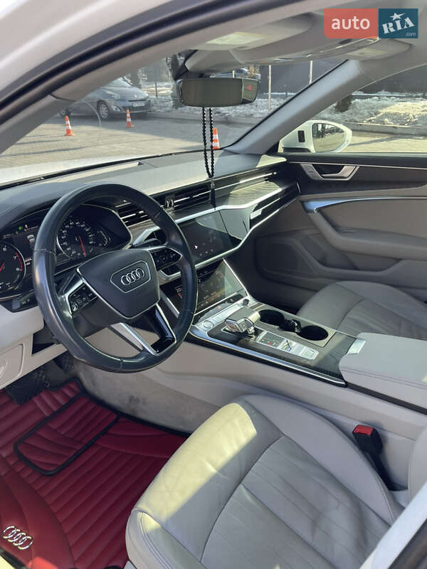 Седан Audi A6 2019 в Луцке
