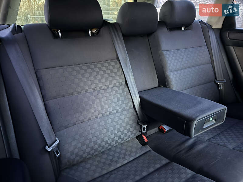 Универсал Audi A6 2004 в Днепре