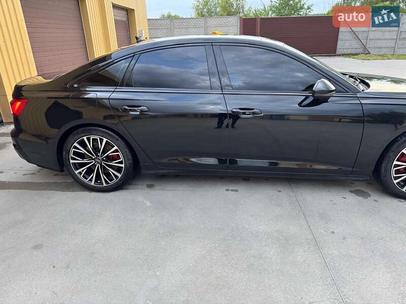 Седан Audi A6 2021 в Києві