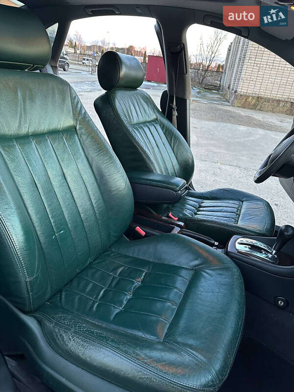 Седан Audi A6 2001 в Вараше