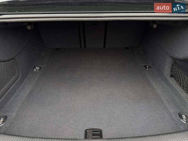 Седан Audi A6 2011 в Шептицькому