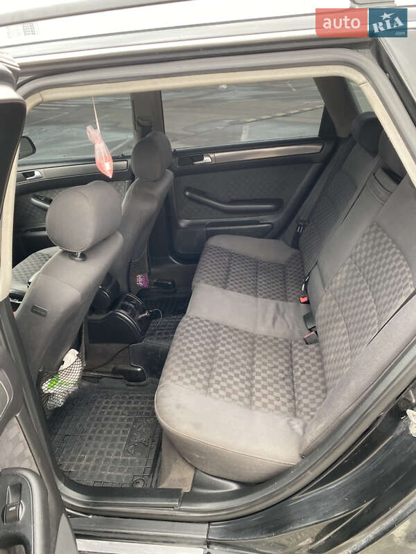 Универсал Audi A6 2001 в Киеве