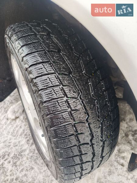 Седан Audi A6 2004 в Узині