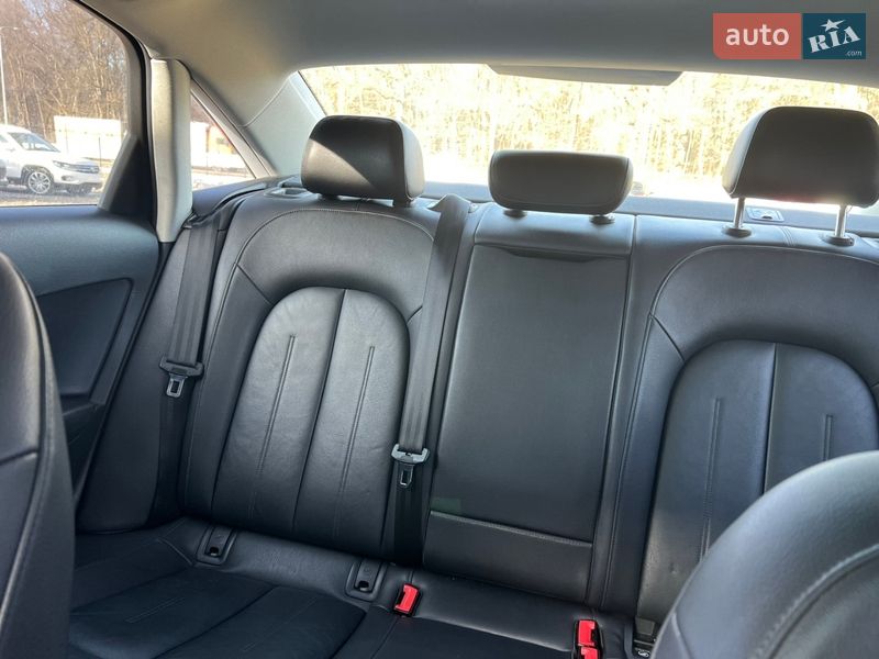 Седан Audi A6 2015 в Львове