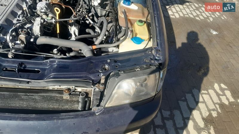 Седан Audi A6 1995 в Кременці