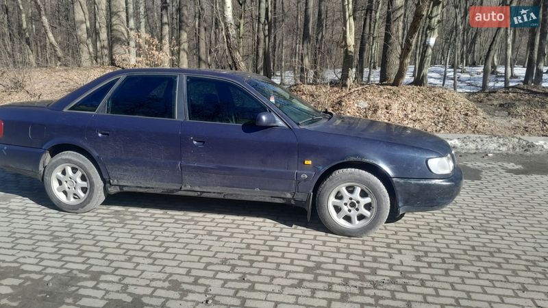Седан Audi A6 1995 в Кременці