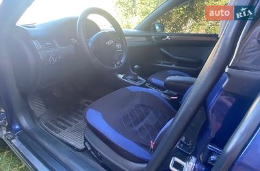 Универсал Audi A6 2001 в Волочиске