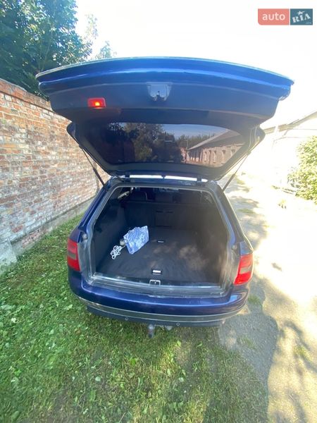 Универсал Audi A6 2001 в Волочиске