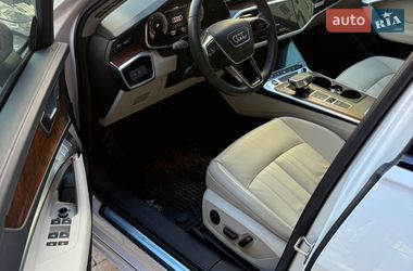 Седан Audi A6 2023 в Львове