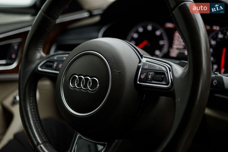 Седан Audi A6 2015 в Баре