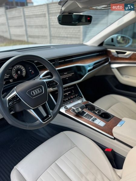 Седан Audi A6 2021 в Новомосковске