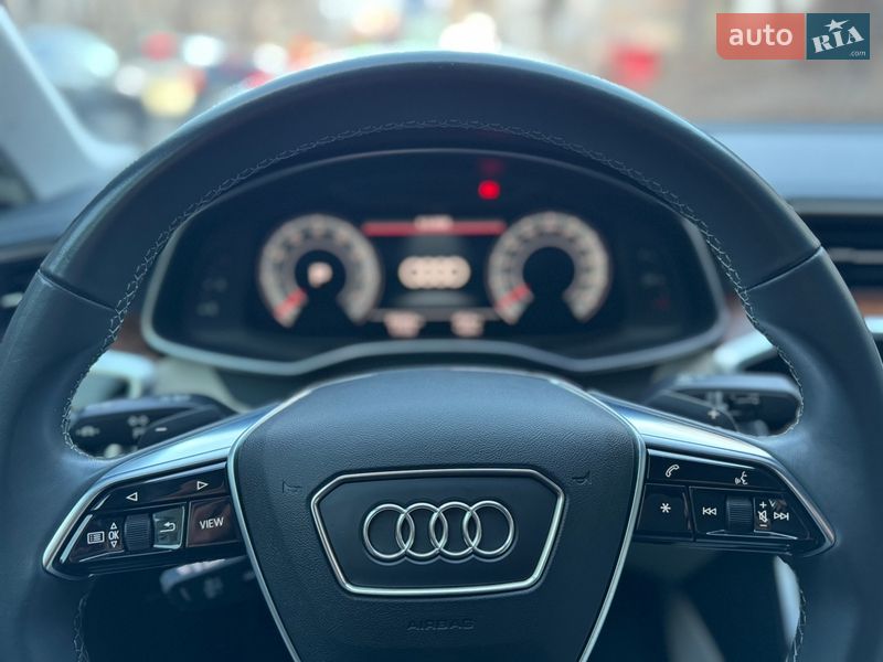 Седан Audi A6 2021 в Новомосковске