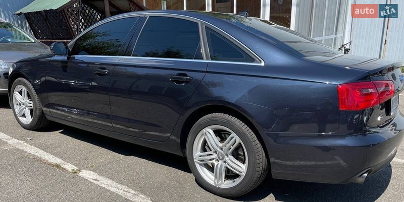 Седан Audi A6 2014 в Киеве
