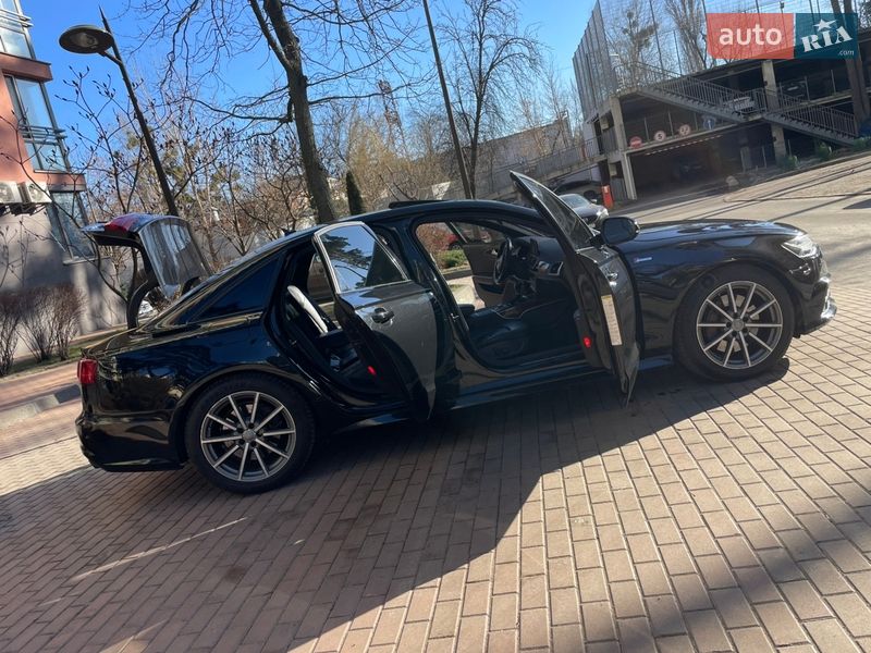 Седан Audi A6 2012 в Киеве