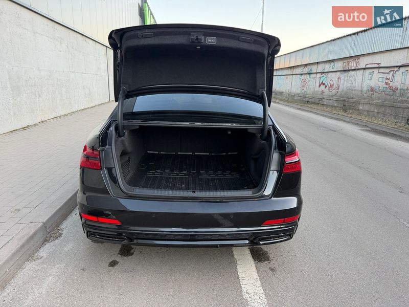Седан Audi A6 2022 в Киеве