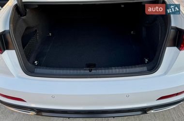 Седан Audi A6 2018 в Киеве