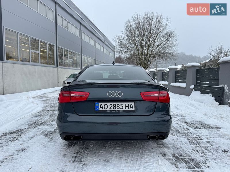 Седан Audi A6 2013 в Рахові