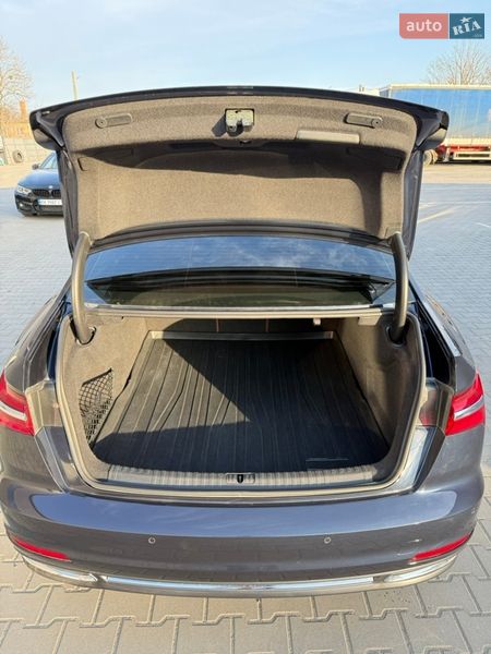 Седан Audi A6 2020 в Ровно