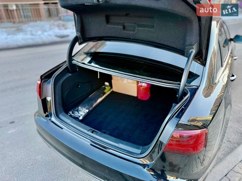 Седан Audi A6 2015 в Тернополі