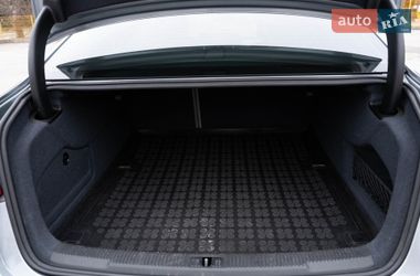 Седан Audi A6 2013 в Александрие