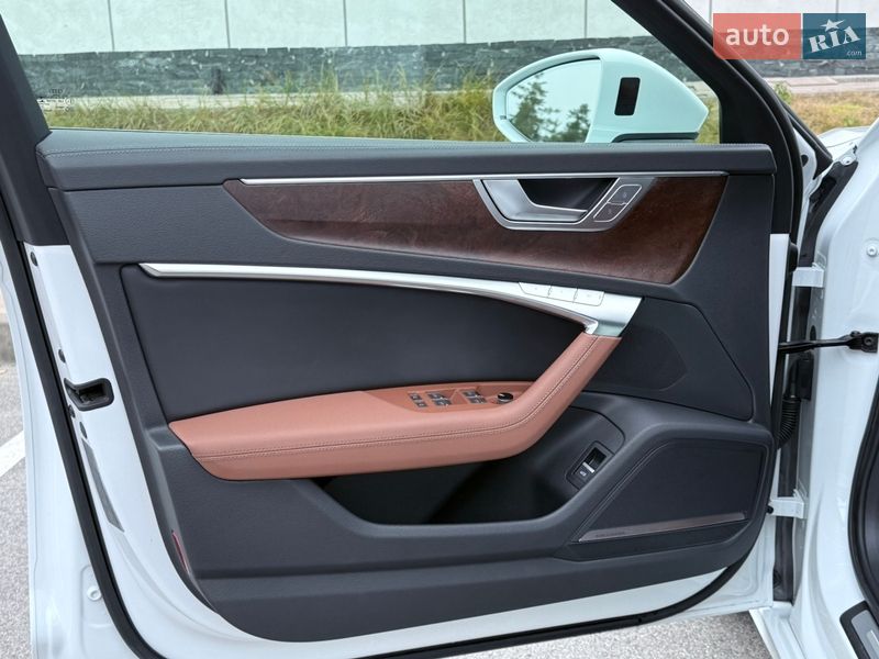 Седан Audi A6 2021 в Киеве