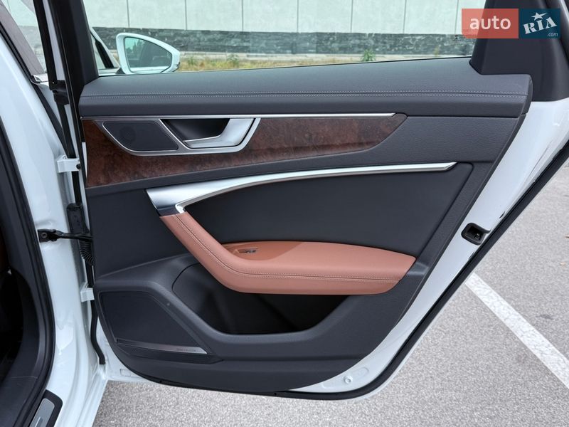 Седан Audi A6 2021 в Киеве