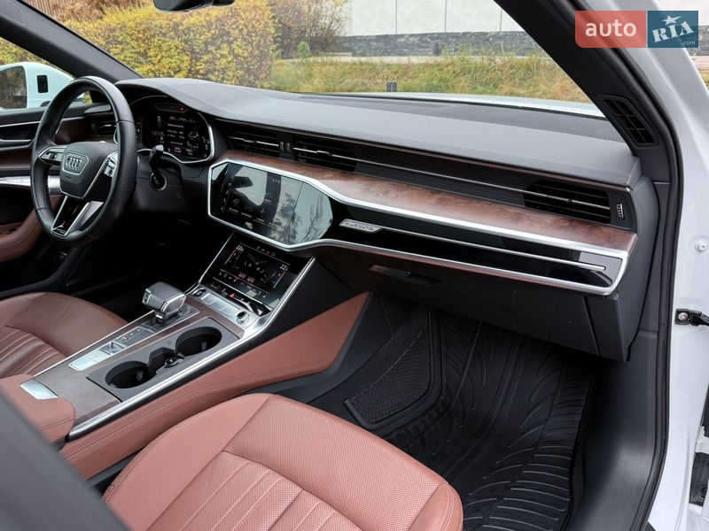 Седан Audi A6 2021 в Киеве