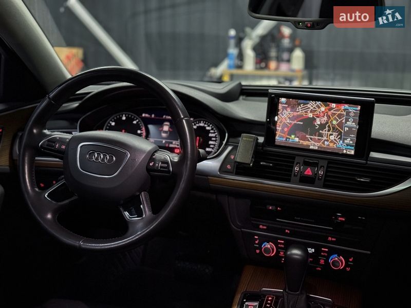 Седан Audi A6 2015 в Киеве