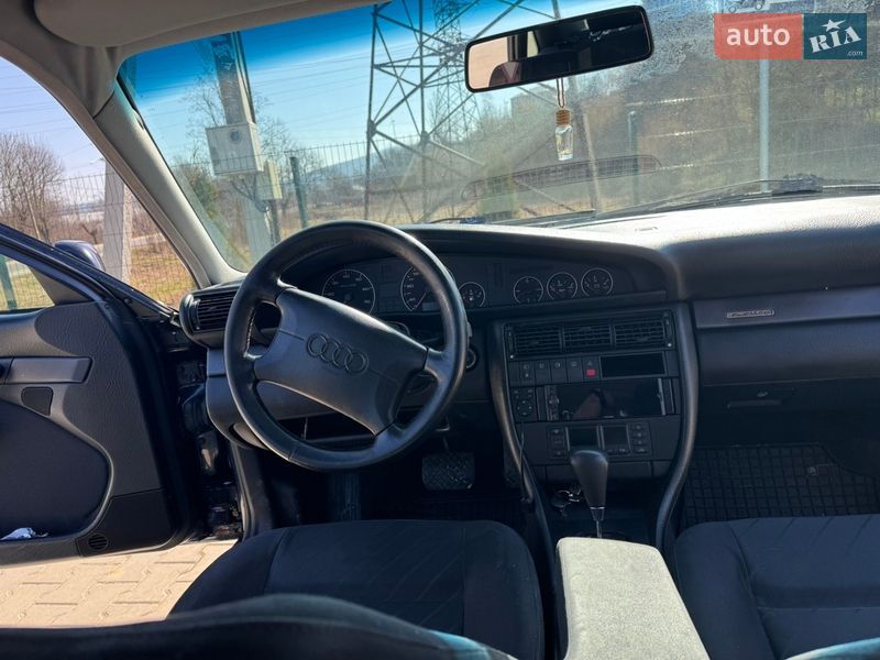 Седан Audi A6 1996 в Старом Самборе