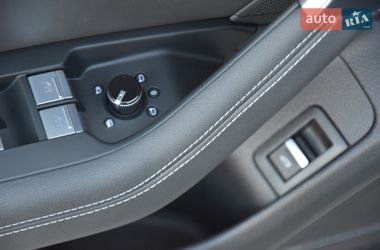 Седан Audi A6 2023 в Львове