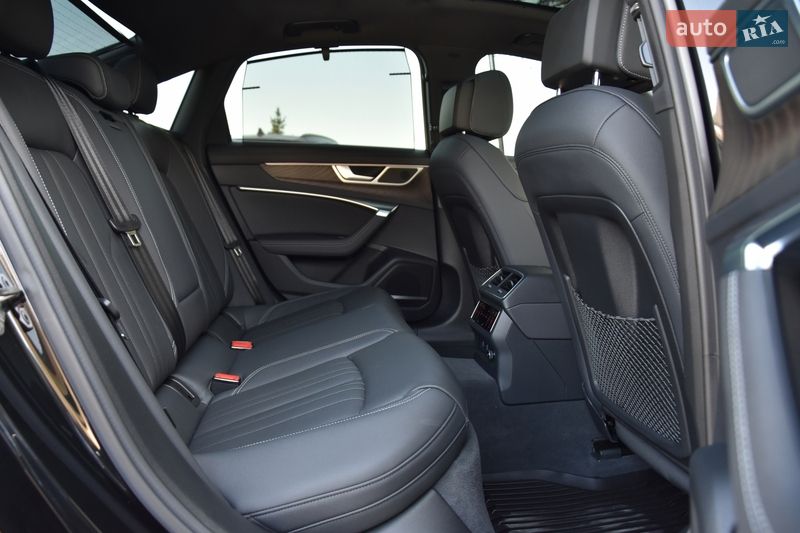 Седан Audi A6 2023 в Львове