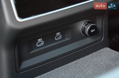Седан Audi A6 2023 в Львове
