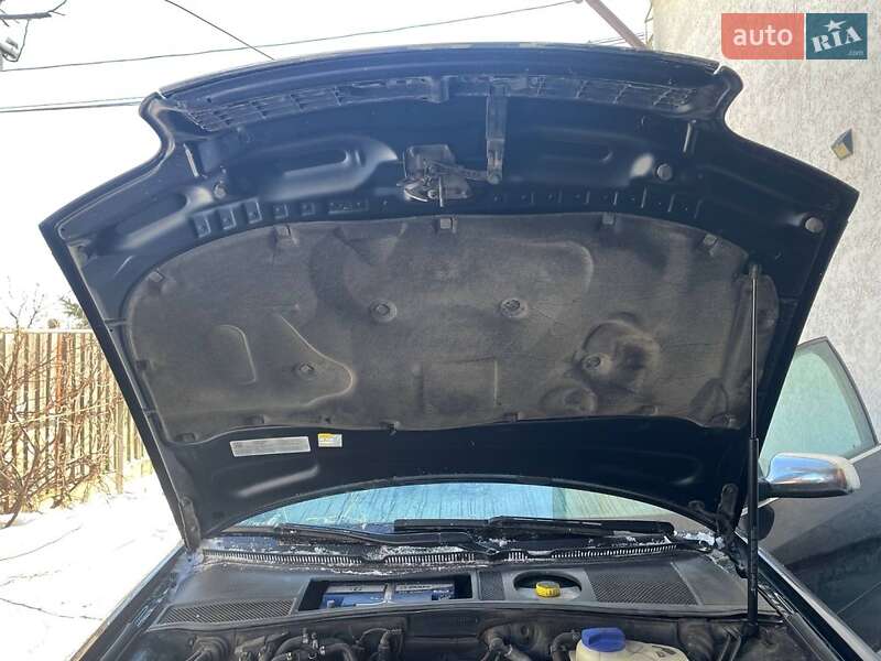 Седан Audi A6 2002 в Львове