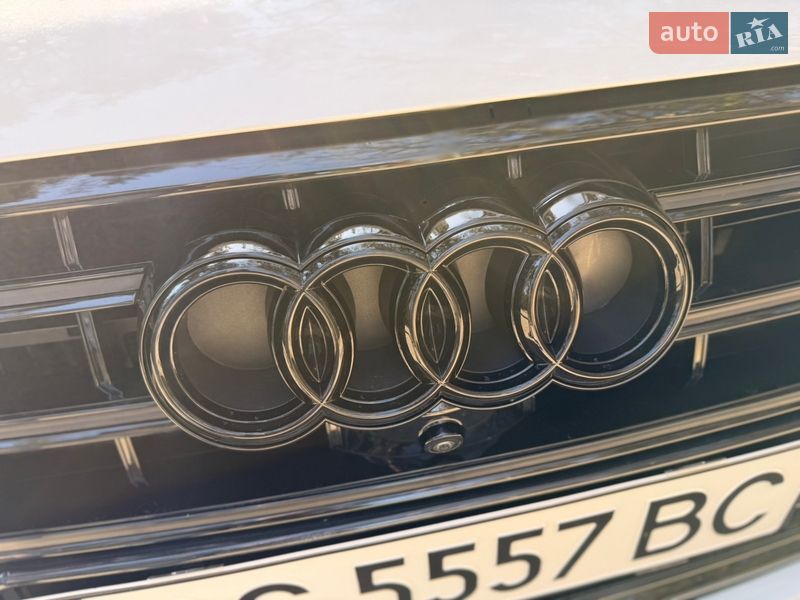 Седан Audi A6 2022 в Львове