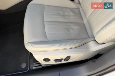 Седан Audi A6 2022 в Львове