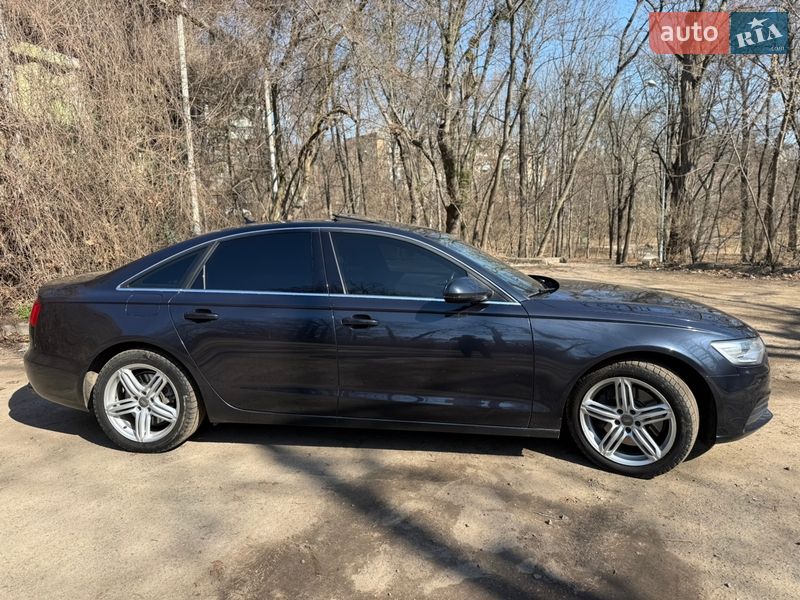 Седан Audi A6 2014 в Киеве