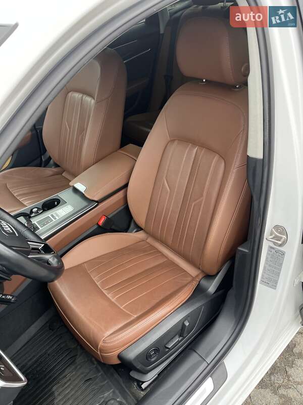 Седан Audi A6 2023 в Днепре