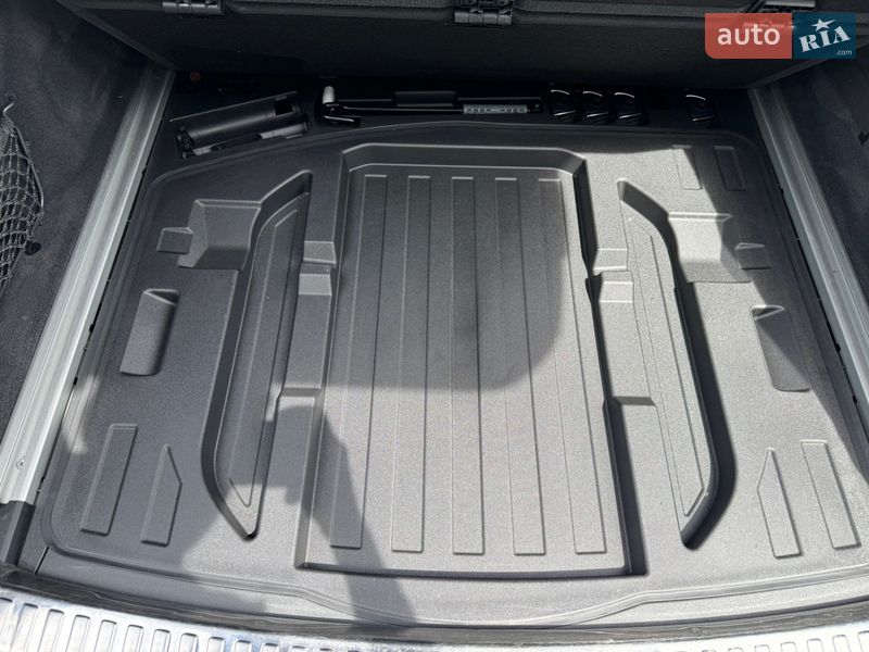 Универсал Audi A6 2019 в Киеве