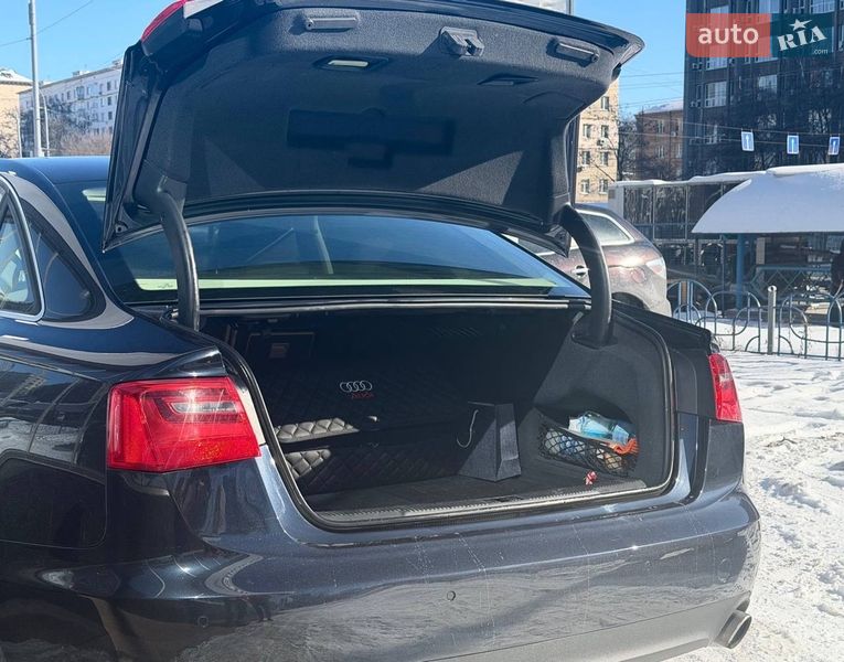 Седан Audi A6 2012 в Киеве