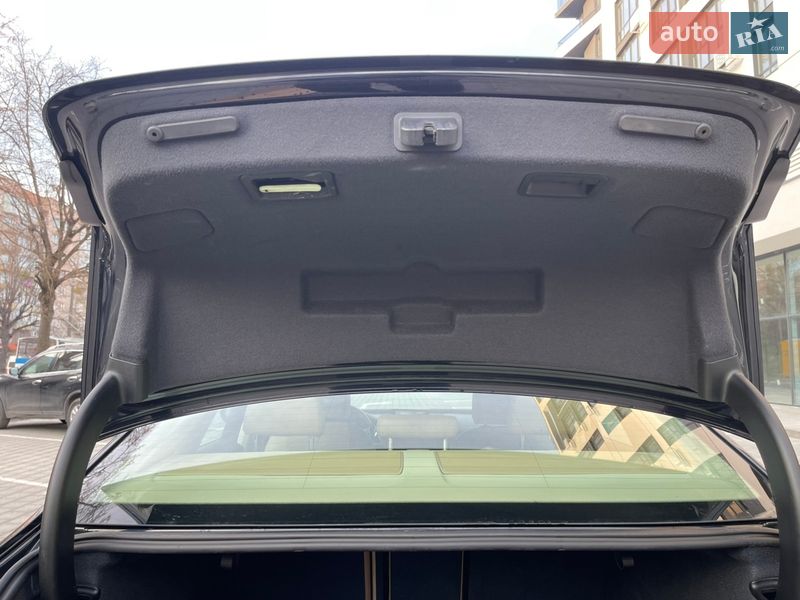 Седан Audi A6 2013 в Ровно