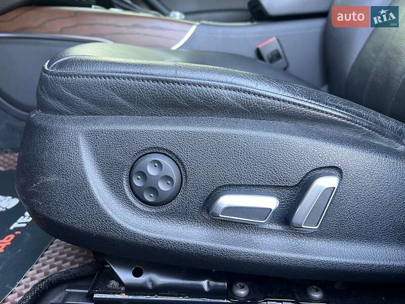 Седан Audi A6 2015 в Хмельницком